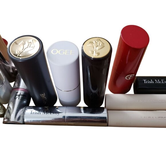 Lip Wear Bundle of 14 - Picture 4 of 17